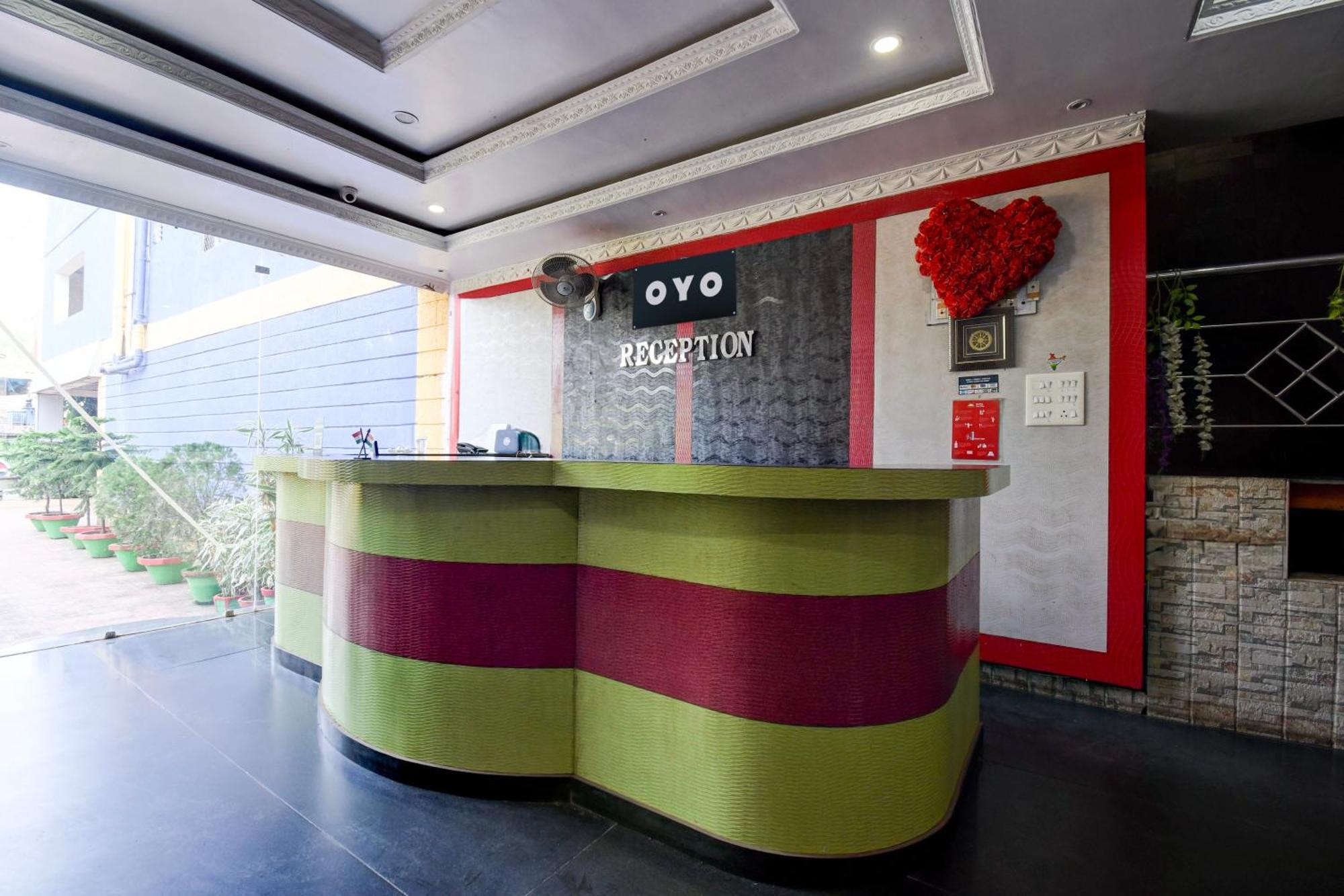 Hotel O Blue Royal Bhubaneswar Exterior photo