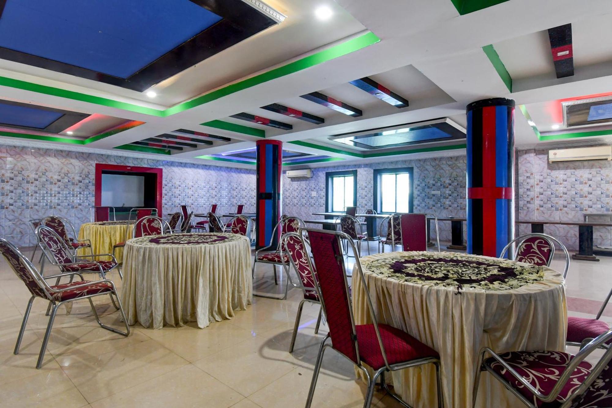 Hotel O Blue Royal Bhubaneswar Exterior photo